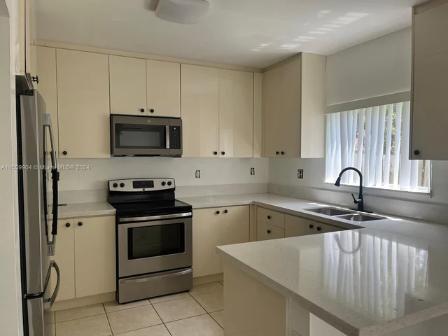 16250 SW 57th Ln # 16250, Miami FL 33193