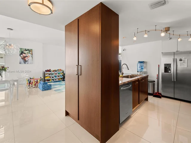 7935 East Dr # 1101, North Bay Village FL 33141