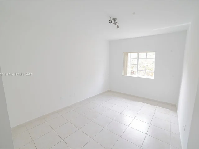 7200 NW 114 Ave # 305, Doral FL 33178