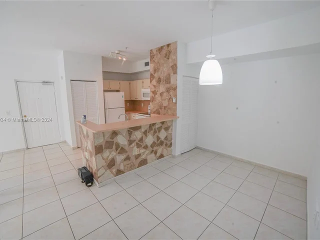 7200 NW 114 Ave # 305, Doral FL 33178