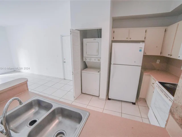 7200 NW 114 Ave # 305, Doral FL 33178