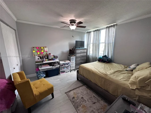 9410 Live Oak Pl # 303, Davie FL 33324