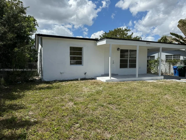 5241 NE 2nd Ter, Oakland Park FL 33334