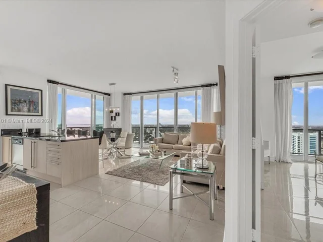 79 SW 12th St, Miami FL 33130