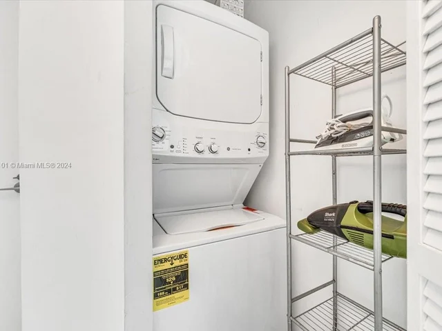 79 SW 12th St, Miami FL 33130