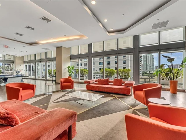 79 SW 12th St, Miami FL 33130