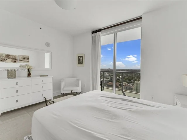 79 SW 12th St, Miami FL 33130