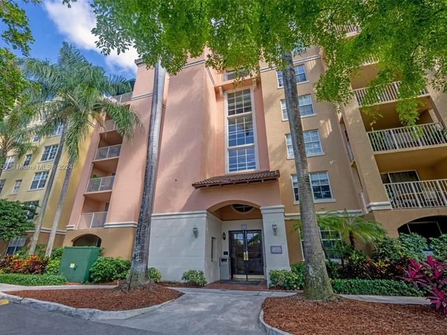 19901 E Country Club Dr # 2108, Aventura FL 33180