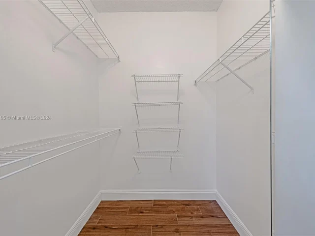 19901 E Country Club Dr # 2108, Aventura FL 33180