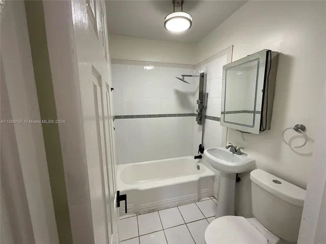 288 NW 47th St, Miami FL 33127