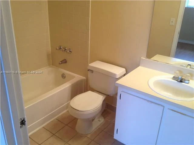 309 Palm Cir E # 309, Pembroke Pines FL 33025