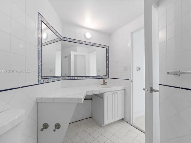 3301 NE 5th Ave # 1206, Miami FL 33137