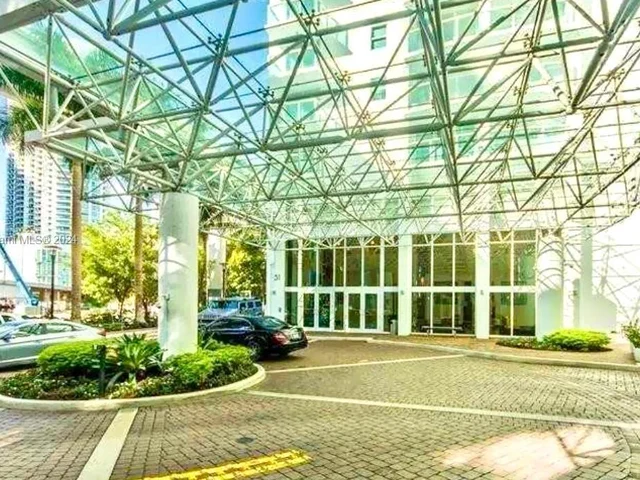 31 SE 5TH ST # 4017, Miami FL 33145