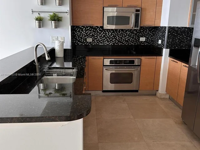 31 SE 5TH ST # 4017, Miami FL 33145