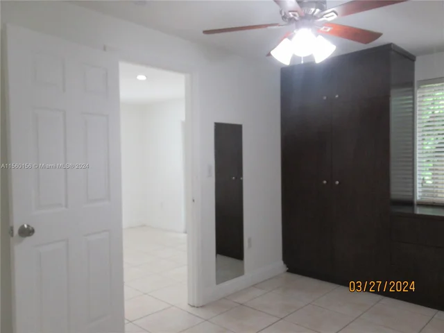 4245 SW 7th St, Miami FL 33134