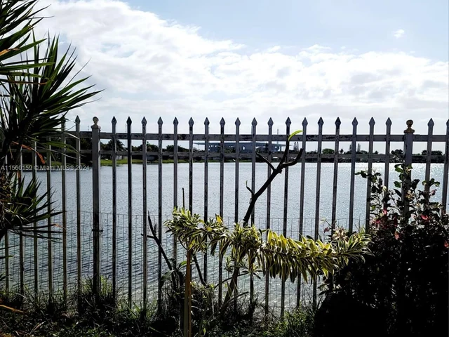 20249 NW 32nd Ave # 20249, Miami Gardens FL 33056