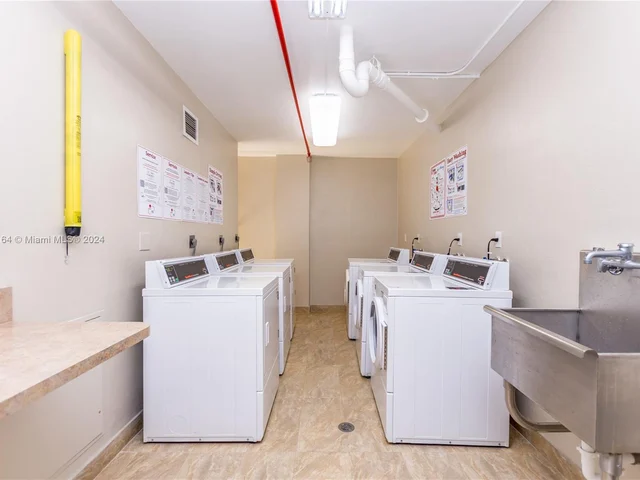 2501 S Ocean Dr, Hollywood FL 33019