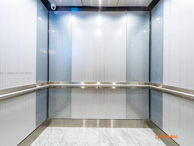 2501 S Ocean Dr, Hollywood FL 33019