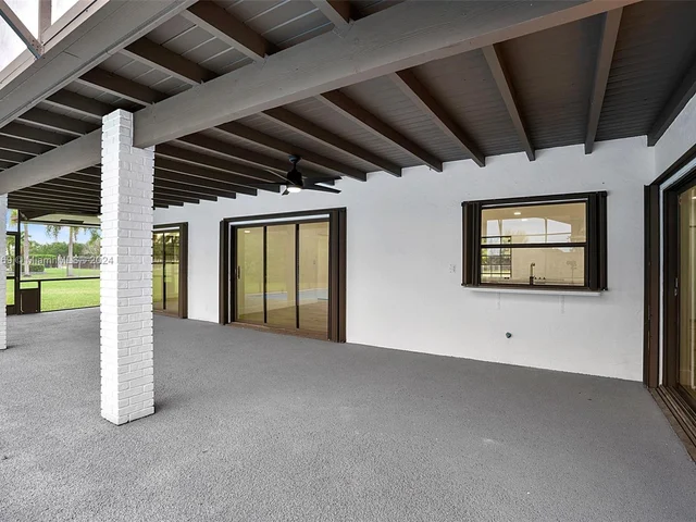 17020 SW 274th St, Homestead FL 33031