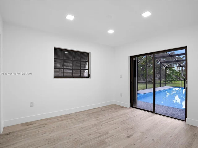 17020 SW 274th St, Homestead FL 33031