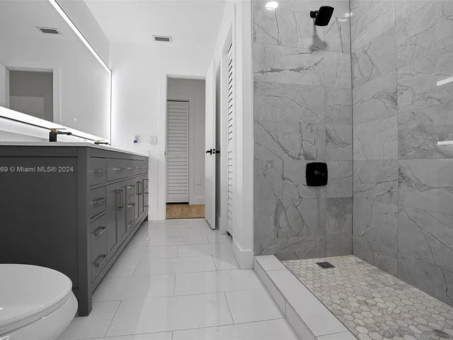 17020 SW 274th St, Homestead FL 33031