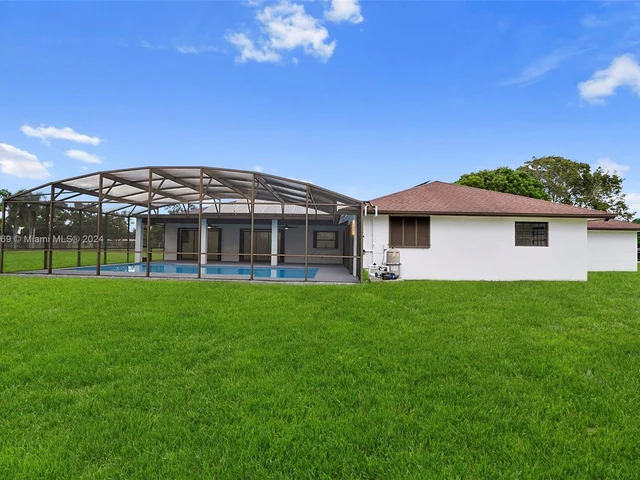 17020 SW 274th St, Homestead FL 33031