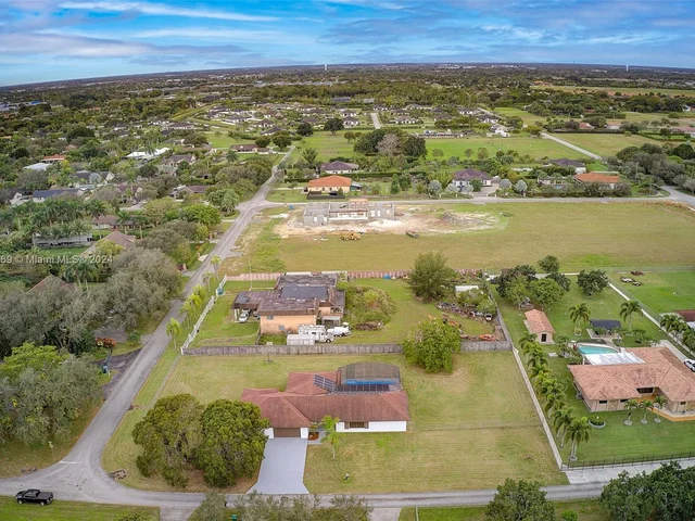 17020 SW 274th St, Homestead FL 33031