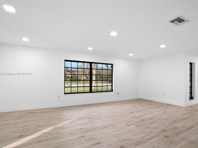 17020 SW 274th St, Homestead FL 33031