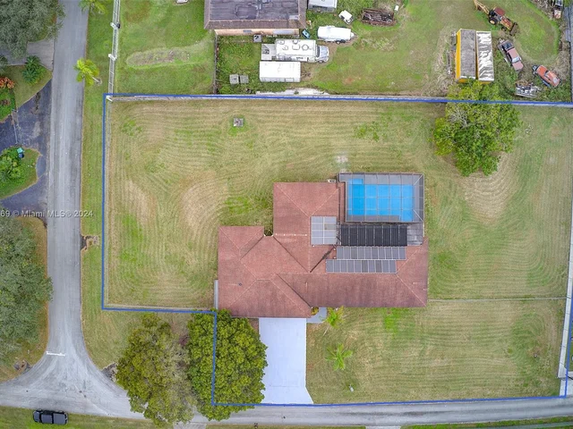 17020 SW 274th St, Homestead FL 33031