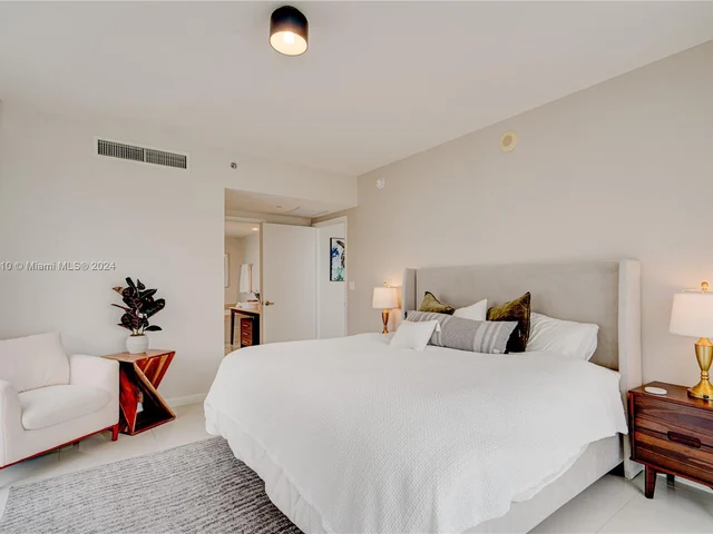 495 Brickell Ave # 3611, Miami FL 33131