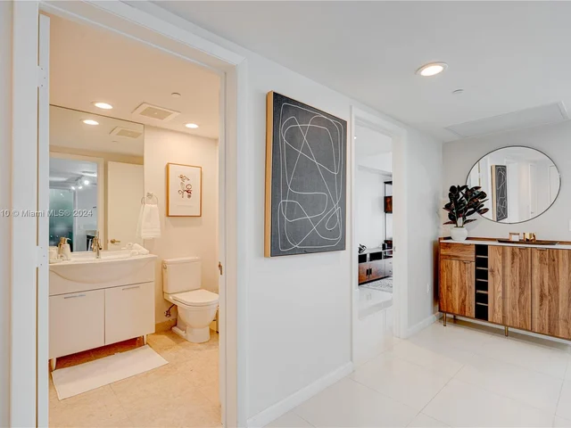 495 Brickell Ave # 3611, Miami FL 33131