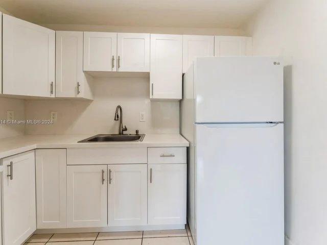 11005 SW 1st St # 203, Sweetwater FL 33174