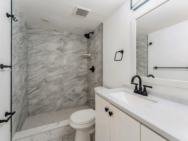 11005 SW 1st St # 203, Sweetwater FL 33174