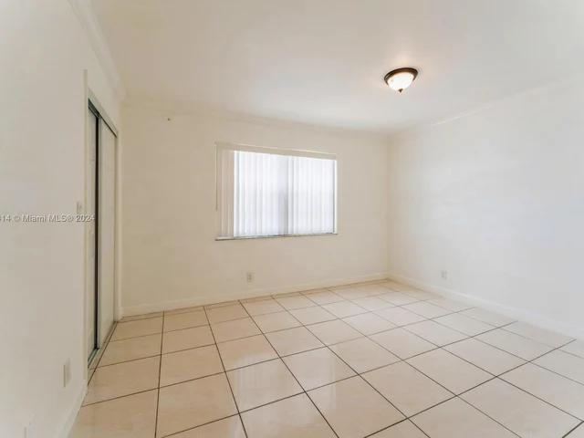 11005 SW 1st St # 203, Sweetwater FL 33174