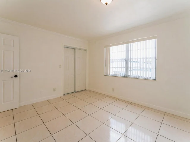 11005 SW 1st St # 203, Sweetwater FL 33174