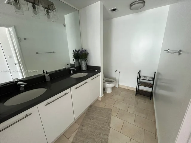 90 SW 3rd St # 1816, Miami FL 33130