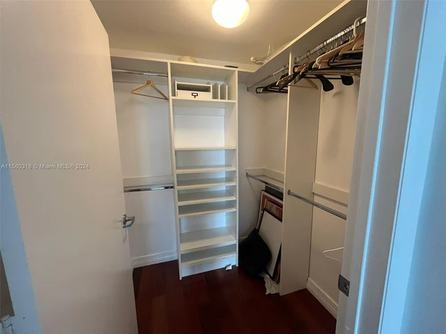 90 SW 3rd St # 1816, Miami FL 33130