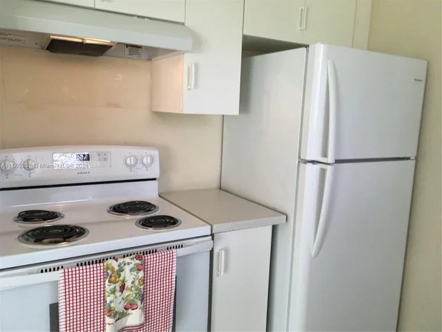 4005 NW 195th St # 0, Miami Gardens FL 33055