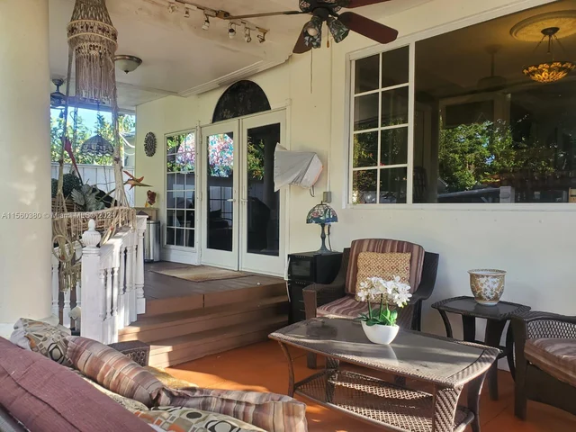 2849 Dewey St, Hollywood FL 33020