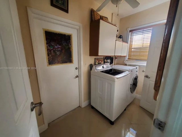 2849 Dewey St, Hollywood FL 33020