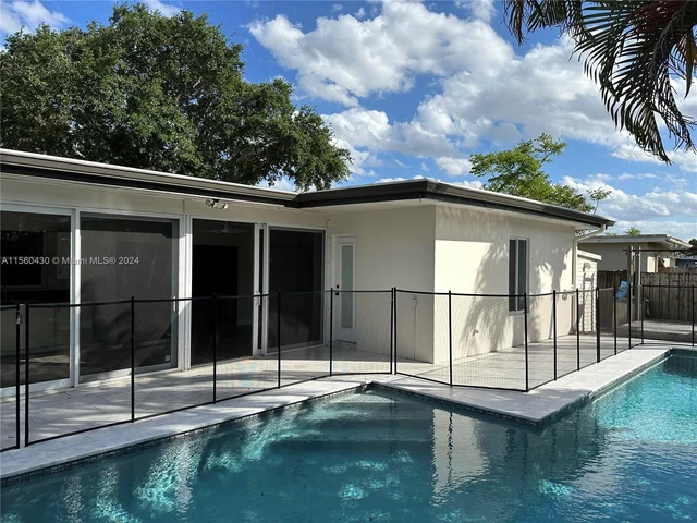 5711 SW 118th Ave, Cooper City FL 33330