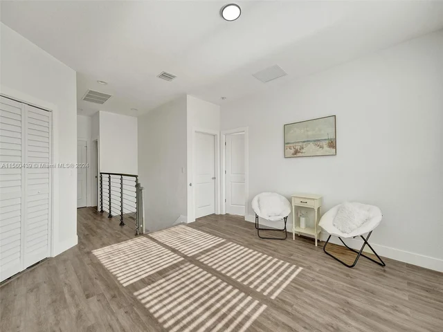 4334 Large Leaf Ln, Hollywood FL 33021