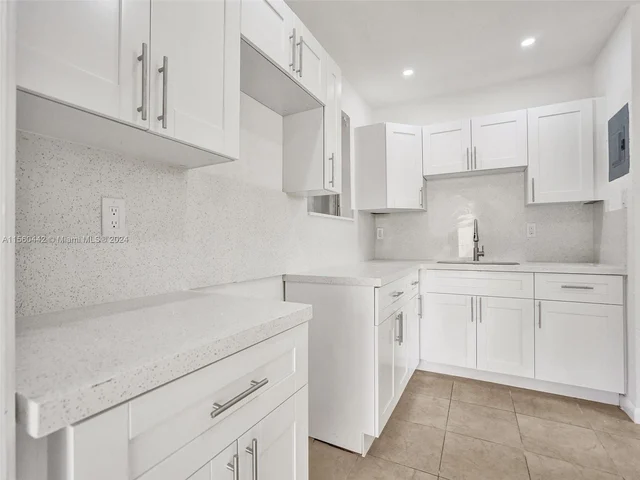 2319 NW 12th Ct, Fort Lauderdale FL 33311