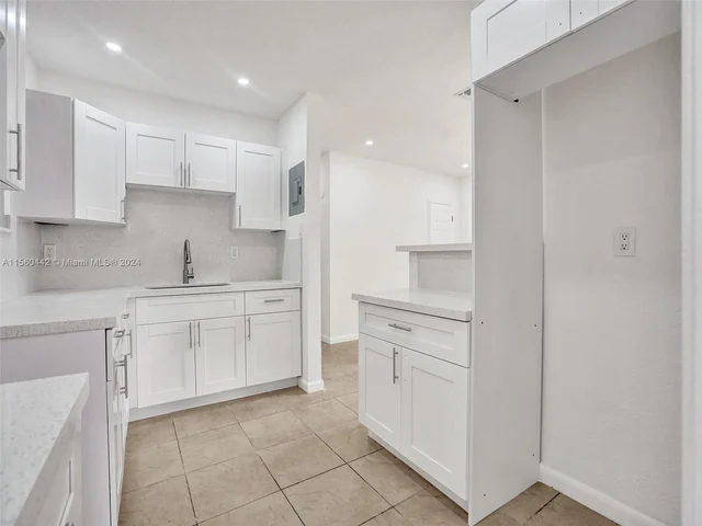 2319 NW 12th Ct, Fort Lauderdale FL 33311