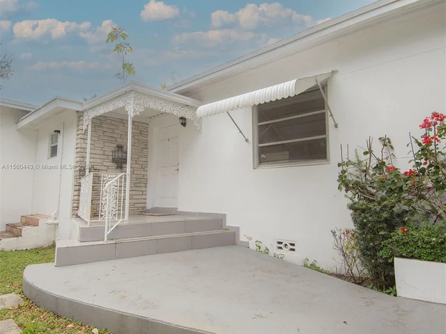 6090 SW 27th St # 1, Miami FL 33155