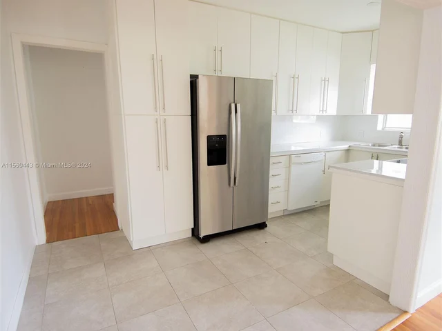 6090 SW 27th St # 1, Miami FL 33155