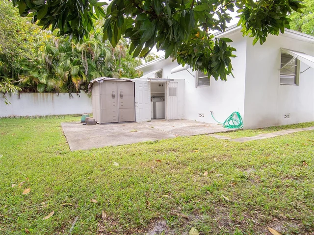 6090 SW 27th St # 1, Miami FL 33155