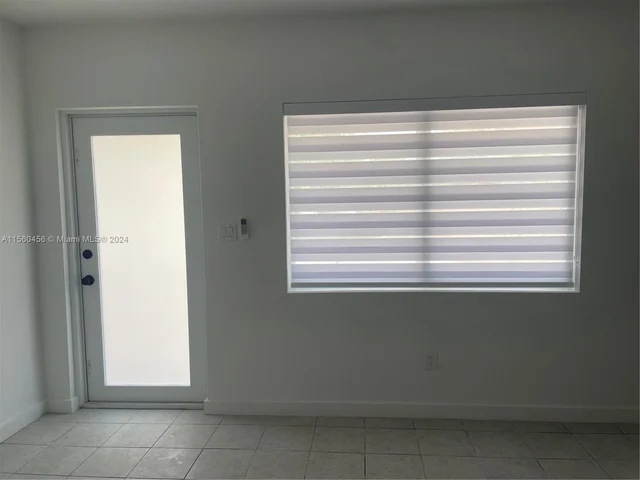 7800 NE 10th Ct # 4, Miami FL 33138