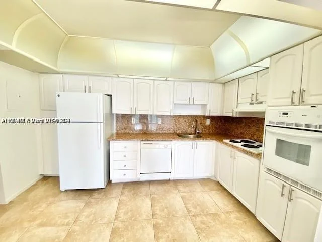 19380 Collins Ave # 1611, Sunny Isles Beach FL 33160