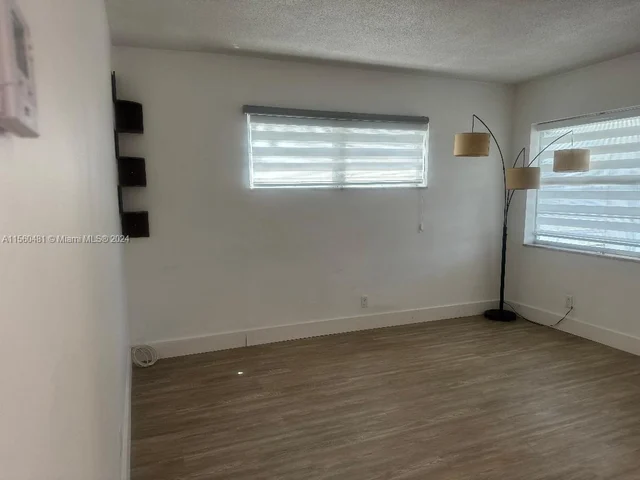 1500 Cleveland St # 203, Hollywood FL 33020